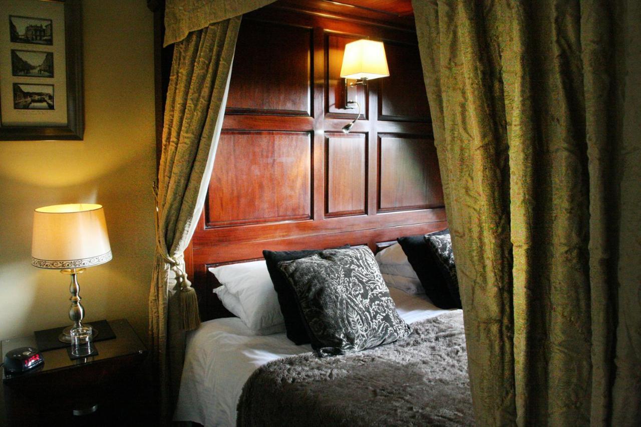 Townhouse Rooms Truro Esterno foto